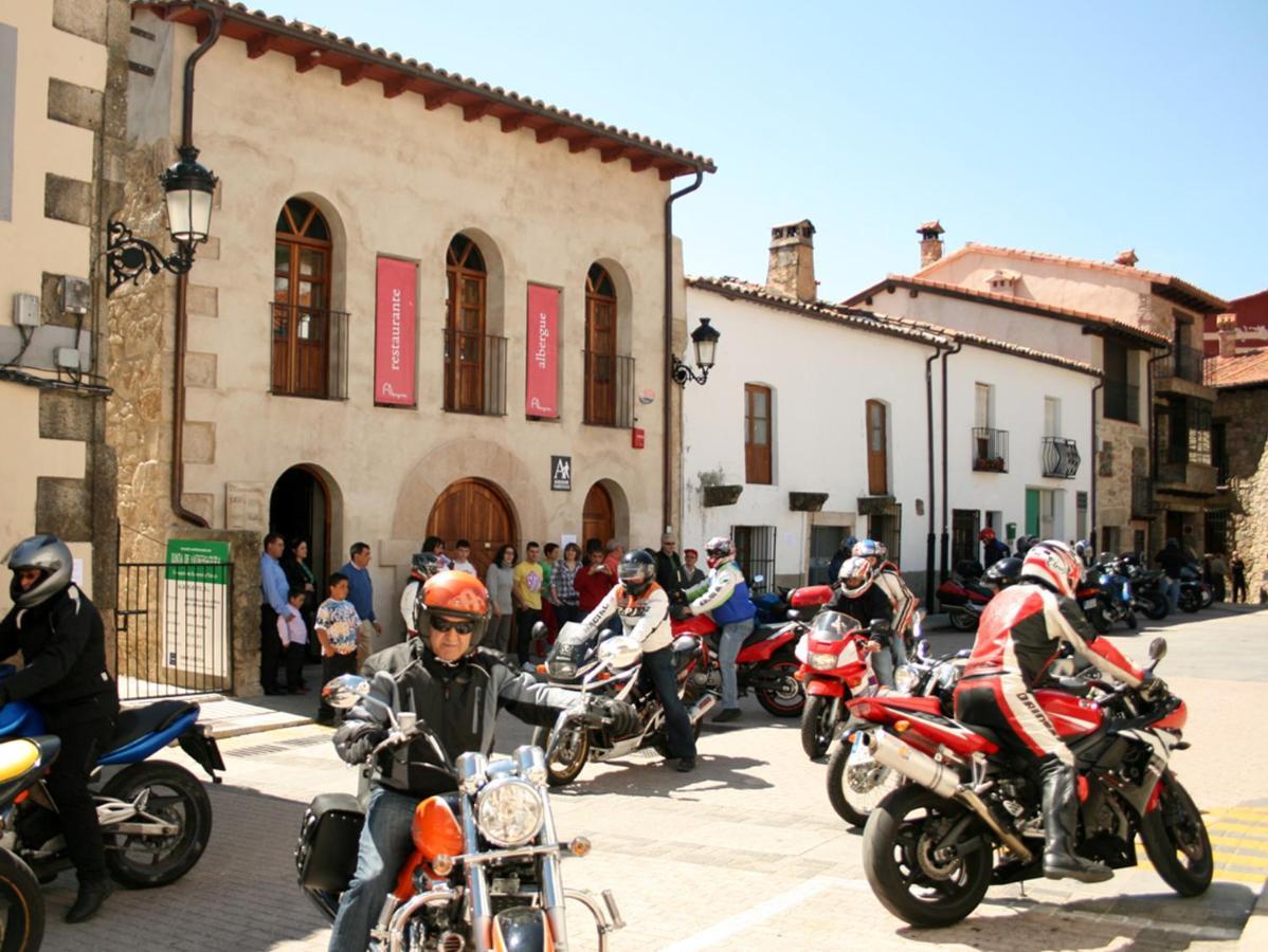 Alberjerte Hostel El Torno  Exterior photo